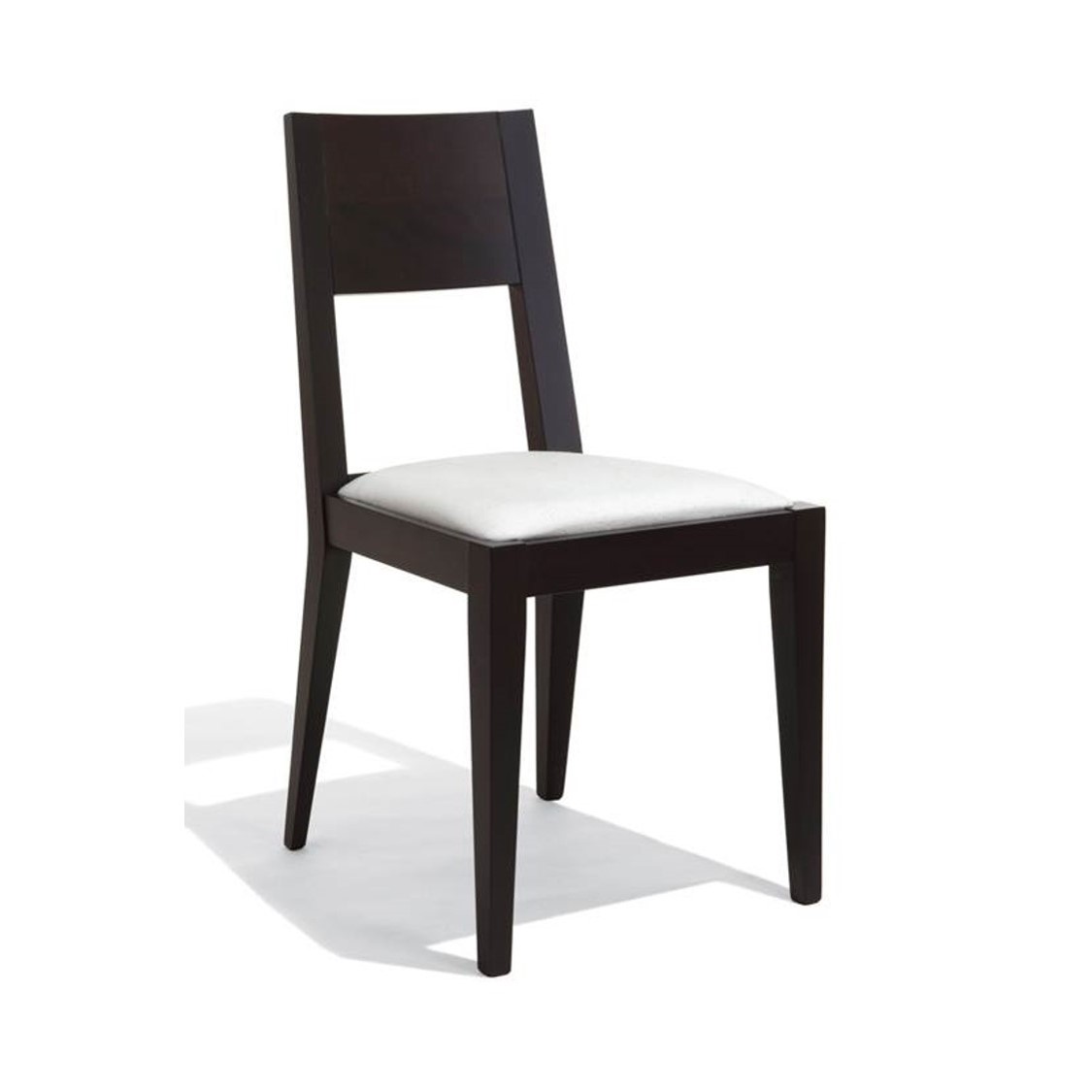 The Alex side chair adds a touch of class to any fine dining or restaurant environment. The frame can be stained to the finish of your choice.