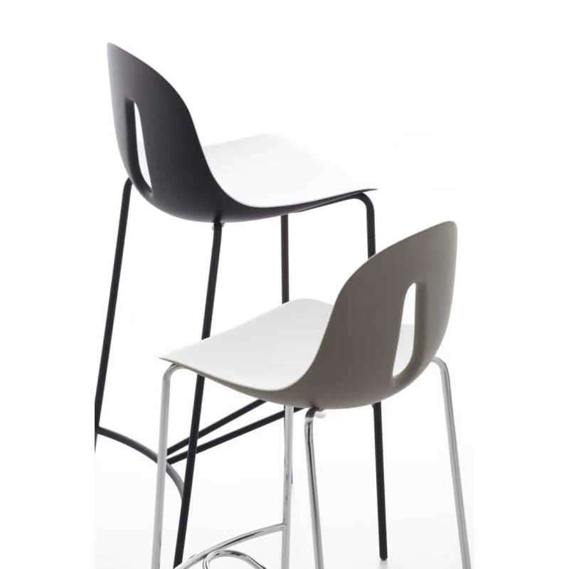 The Gotham steel bar stool is slender and elegant with a comfortable pleasing design. The Gotham stool adapts itself to every requirement for different areas - ideal for bars, restaurants and hotels.