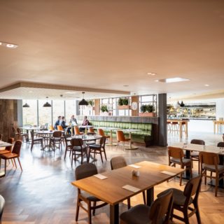 Restaurant Furniture at The Holiday Inn Winchester By DeFrae Contract Furniture