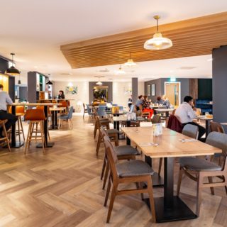 Holiday Inn Winchester Bar Restaurant Furniture by DeFrae Contract Furniture