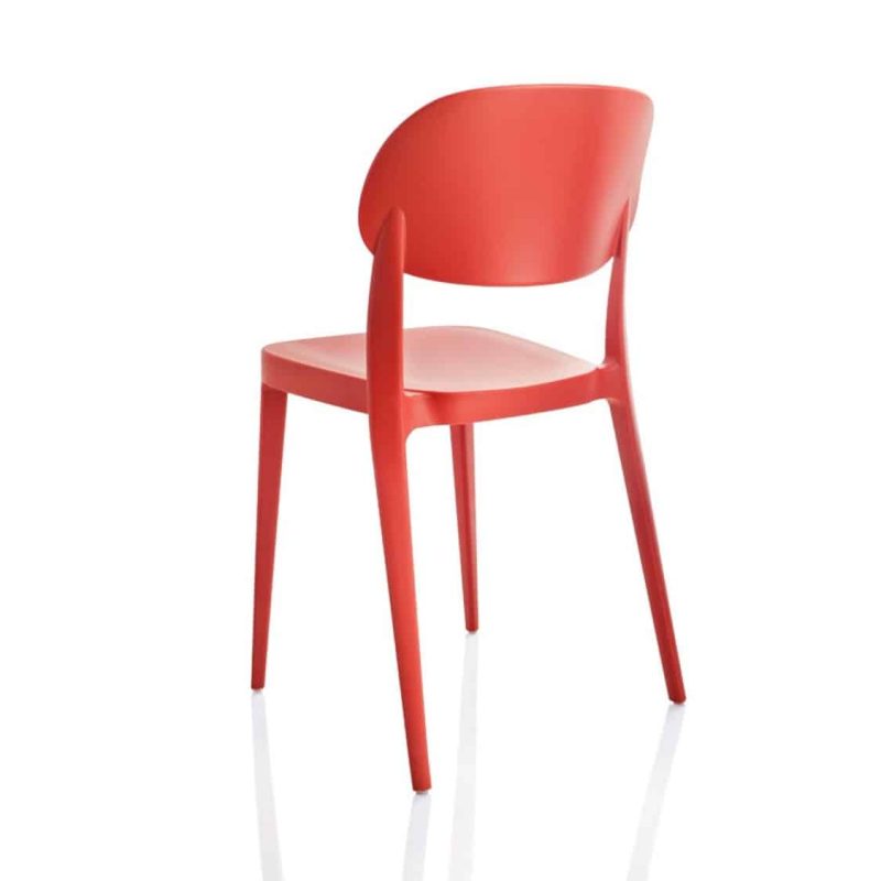 The Aimee side chair is perfect for both interior and exterior outside use, the Aimee not only looks divine but is also stackable.