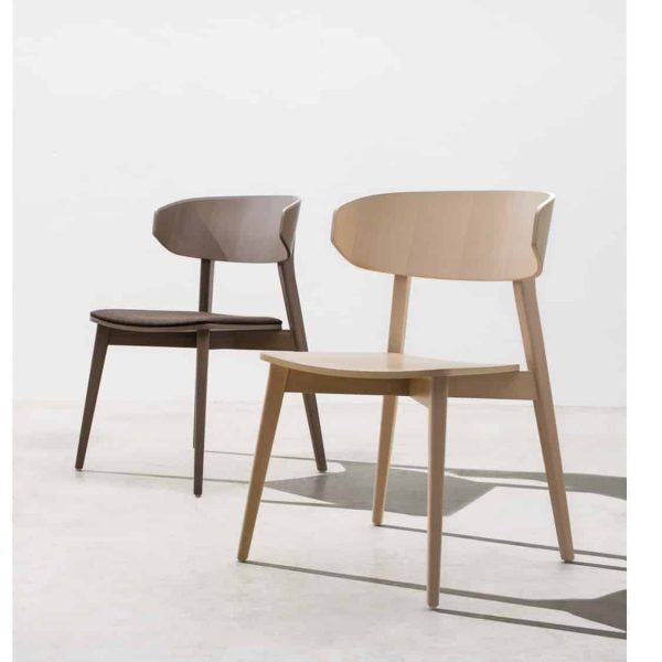 Hellen Plus SE01 Wooden Side Chair with curved back rest DeFrae Contract Furniture ambient images