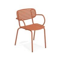 Mom 640 Armchair in modern colour with curved slatted back and arms – ideal for outdoor hospitality use