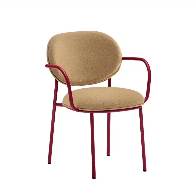 Stiel 2965 Armchair with curved metal frame and upholstered seat – ideal for modern hospitality venues​