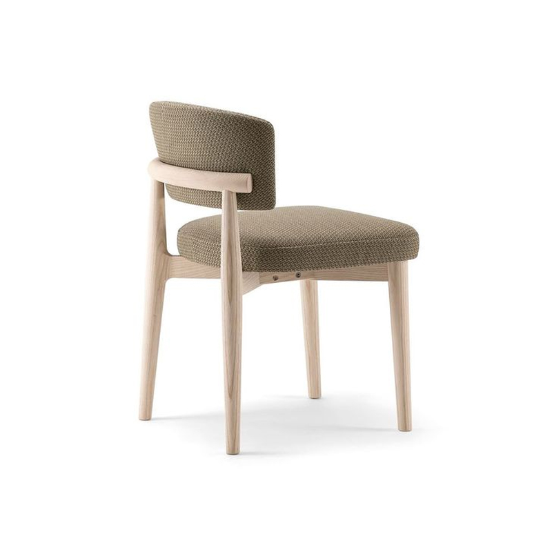 Liv 105 S Side Chair DeFrae Contract Furniture